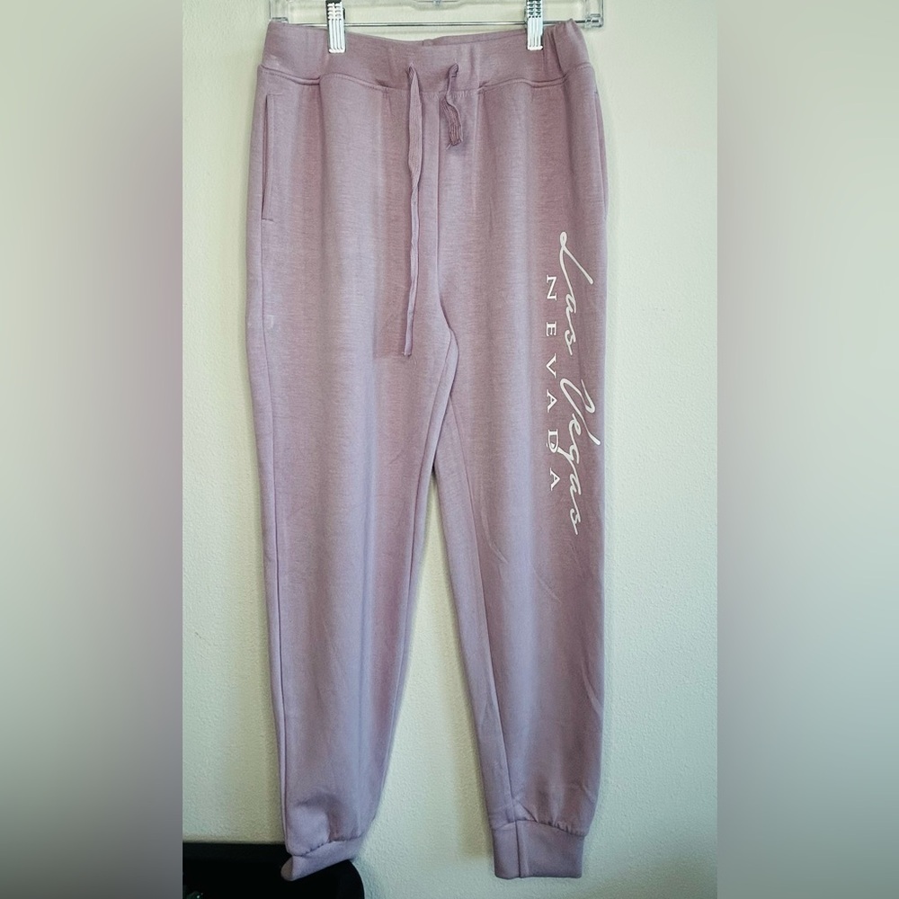 NWT Women’s Las Vegas NV Liquid Energy Modal Jogger Sweat Pant Lilac M